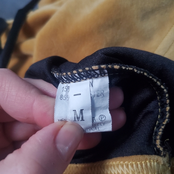 $10 Deals🤝🔖 Gold Crushed velvet Cropped Bomber Pullon drawstring hoodie size M - Picture 6 of 8